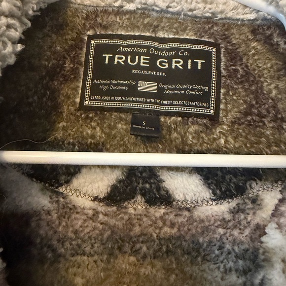 True Grit Aztec pullover - Picture 4 of 8